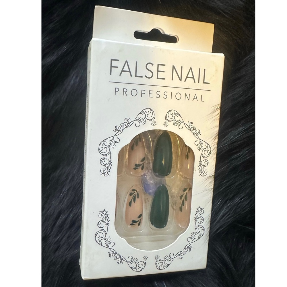 Nail Bundle - Picture 6 of 8